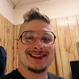 Meet your Posher, Damien